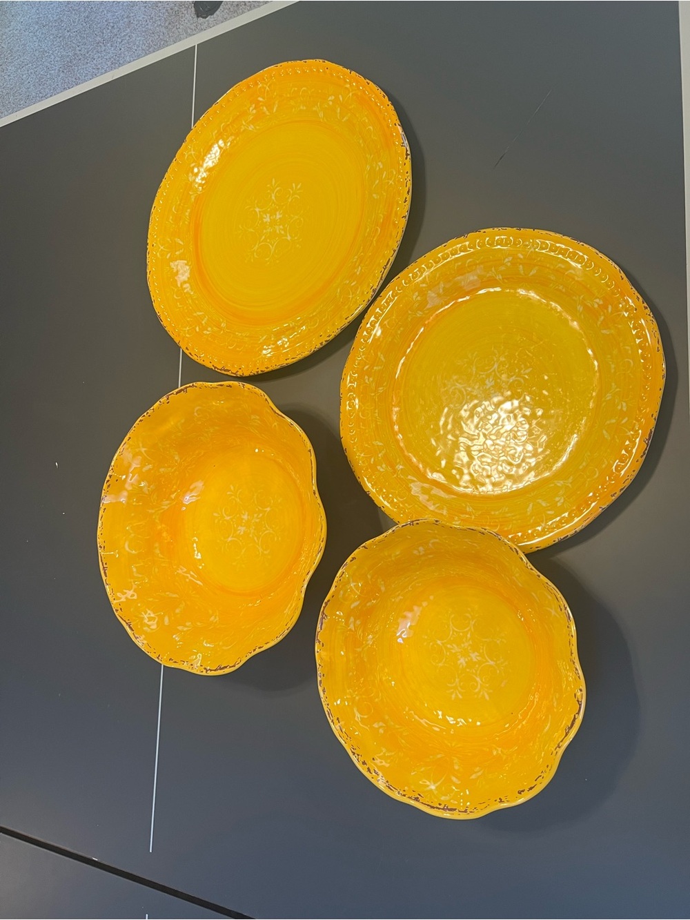 EUC set of 4 Vibrant Yellow Melamine large serve ware pieces 2 Plates & 2 Bowls